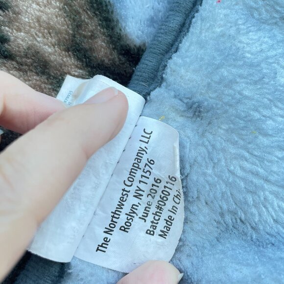 James Hautman 50" x 65" Howl At The Moon Fleece Wolf Throw Blanket Cabin Nature - Picture 8 of 8